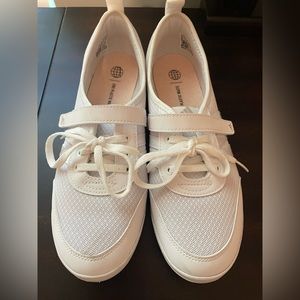 Adidas diona sneaker